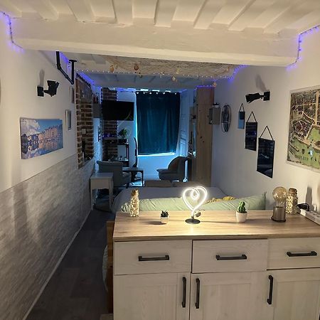 Le Ti Wi Studio En Plein Coeur Du Vieux Bassin Онфлер Екстер'єр фото